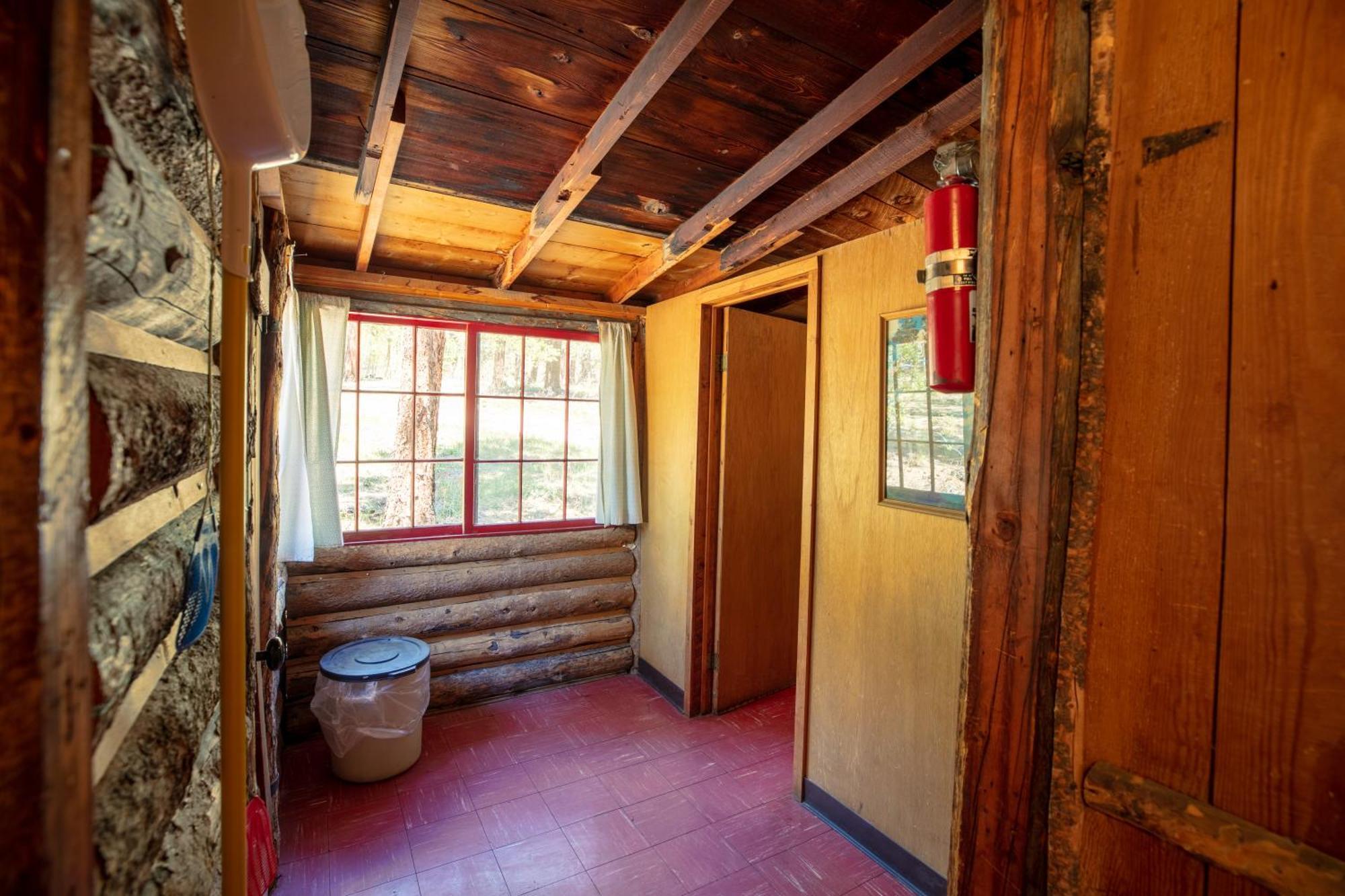 The Meeker Park Lodge Allenspark Exterior photo