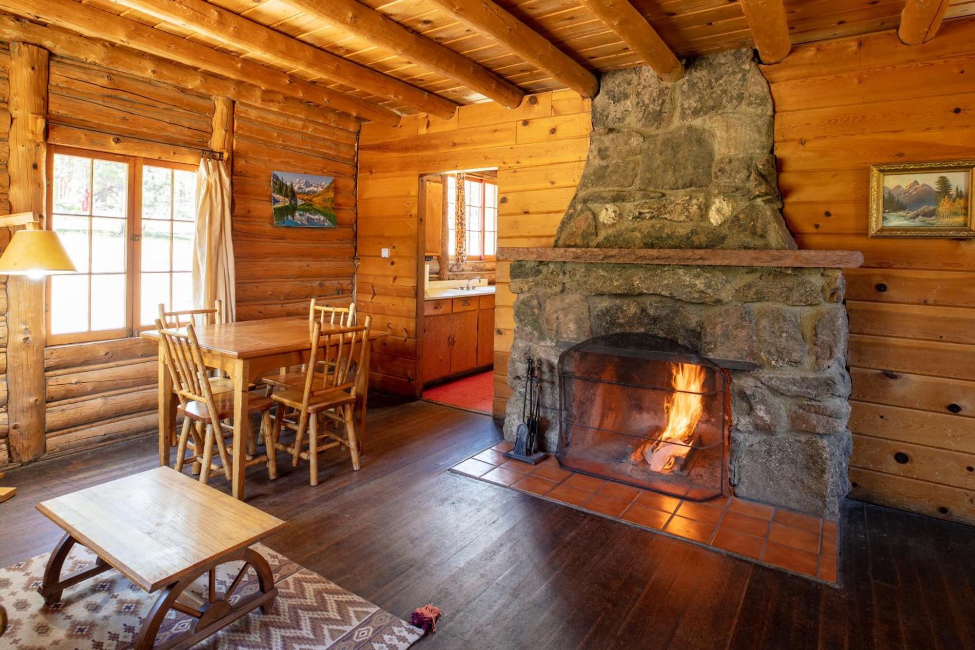 The Meeker Park Lodge Allenspark Exterior photo