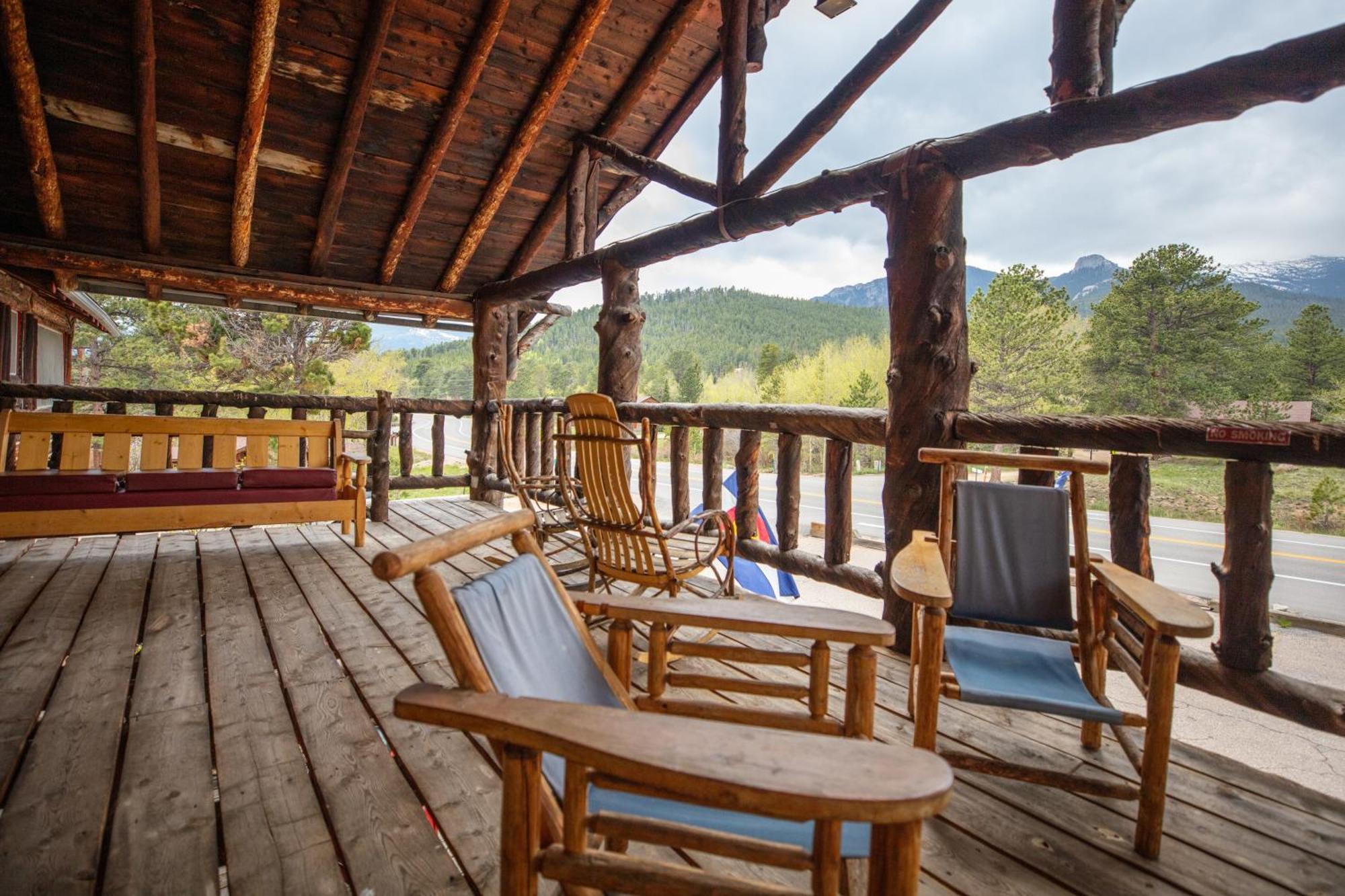 The Meeker Park Lodge Allenspark Exterior photo
